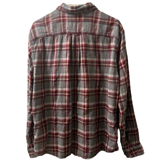 Eddie Bauer Shirt Mens Large Gray Red Plaid Classic Fit Flannel Button Up - Picture 2 of 4
